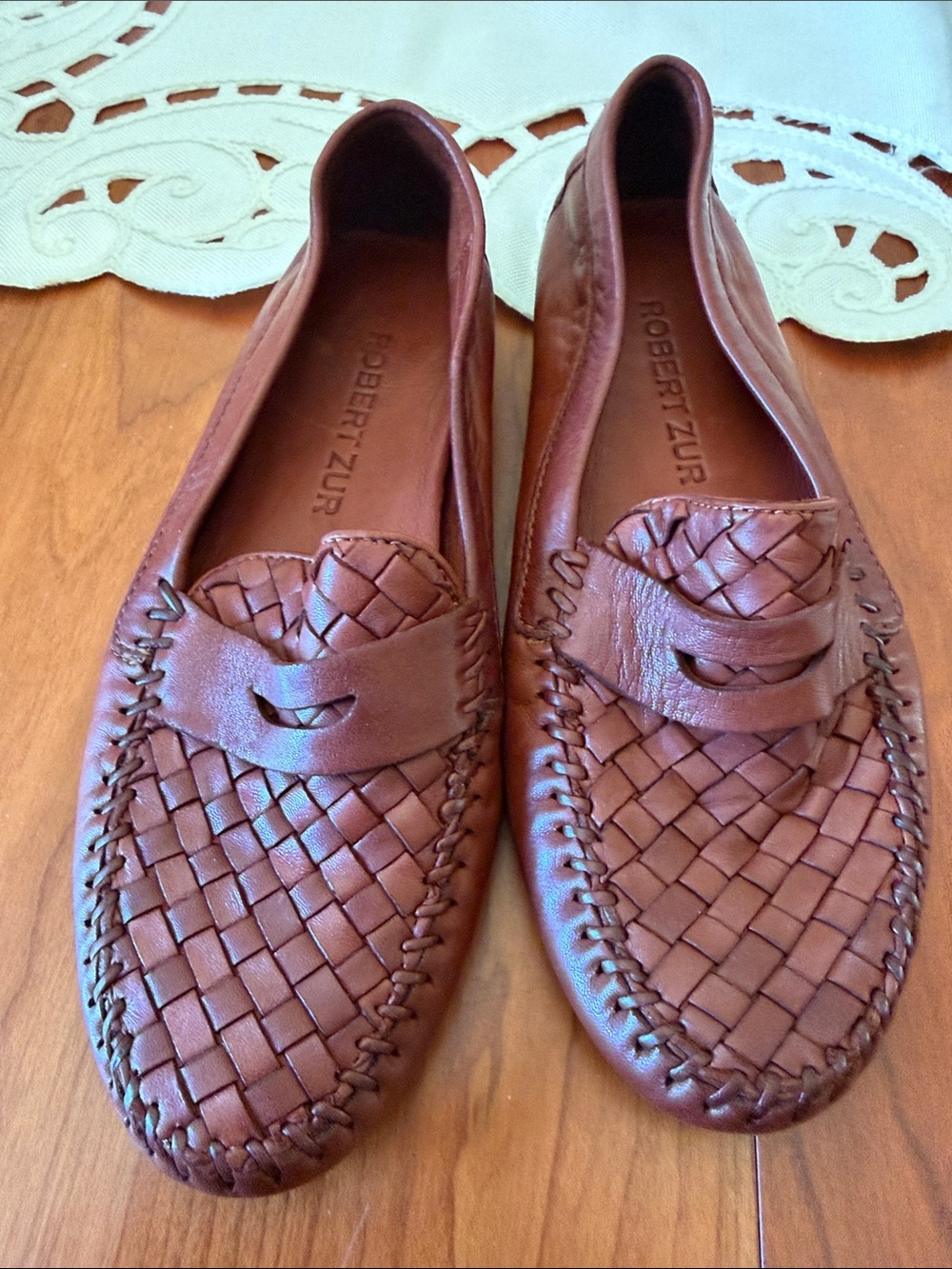 Robert Zur Women’s Driving shoes .  Woven Leather Loafers in Chestnut Brown